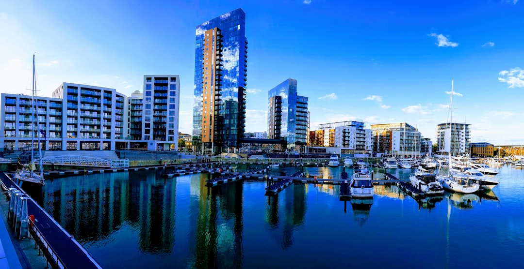 City Centre, Southampton: a marina filled with lots of boats next to tall buildings